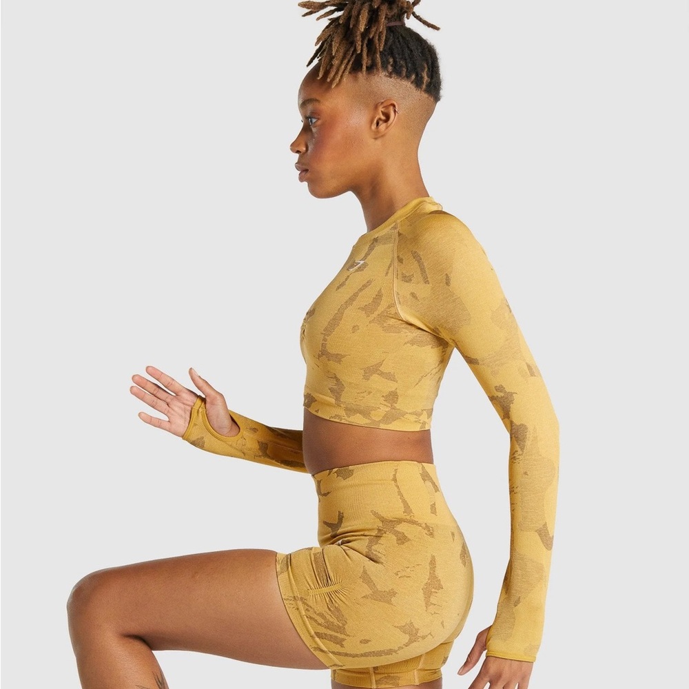 Gymshark Adapt Camo Seamless Shorts-Savanna Yellow